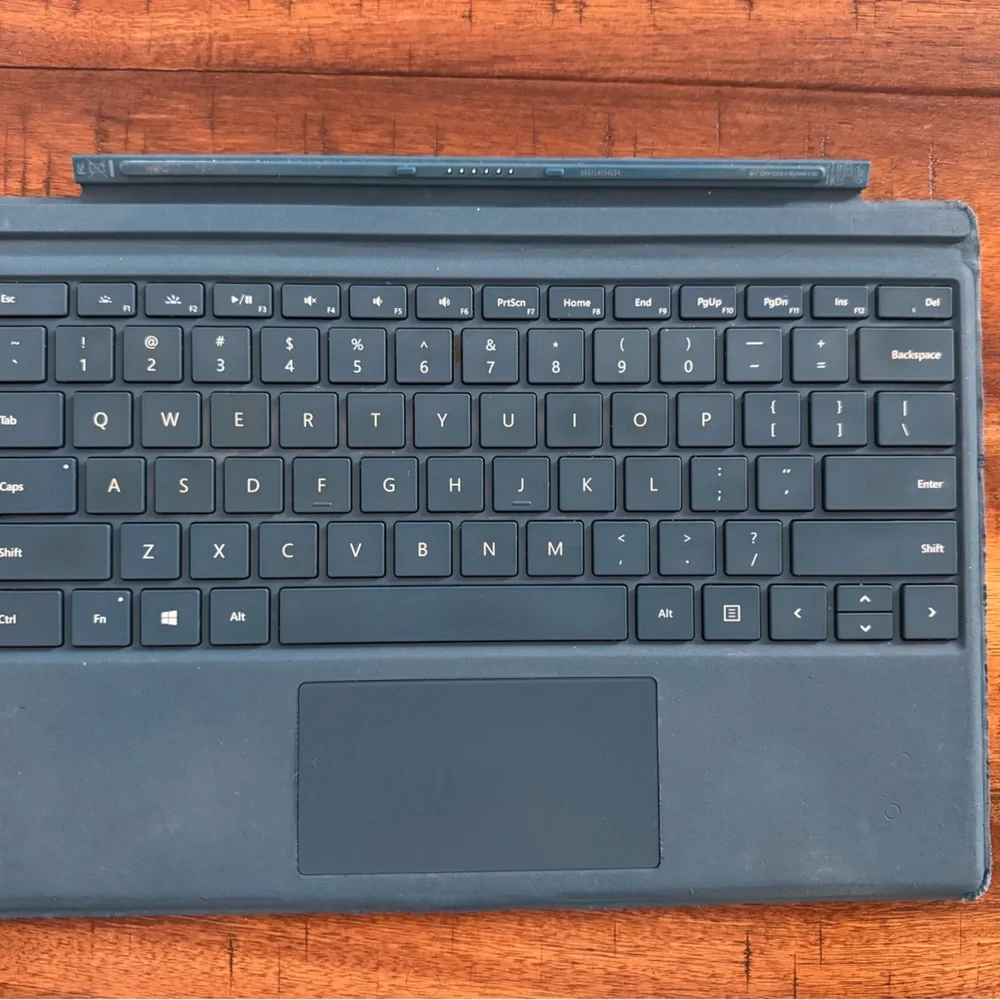 Microsoft Surface Keyboard with Trackpad-Bkue